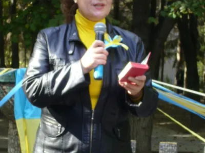 Головний бібліотекар ВНТУ Павлишина Галина декламує вірш Шевченка