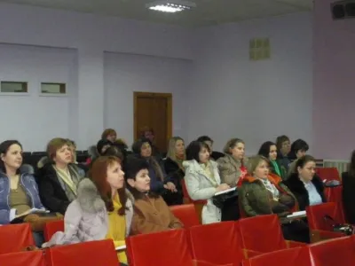 Слухачі курсів зацікавлені доповіддю директора Т. Притуляк
