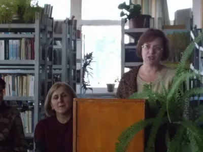 Зав. відділом автоматизації бібліотечних процесів бібліотеки ВНМУ Шаповалова В. Ю. - з досвідом по темі зберігання фондів
