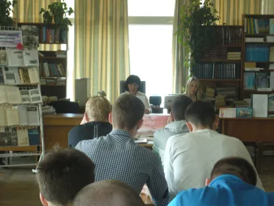 Зав. від. Суровенко Г.Ф. та гол. бібліотекар Васюта С.О. під час виступу