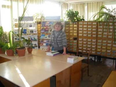 Л. Желюк представляє інформаційні видання