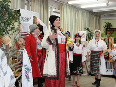 Ілько хвалиться своїм господарством