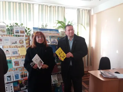 Доценти Похило І. Д. та Слободянюк А.В. біля виставок