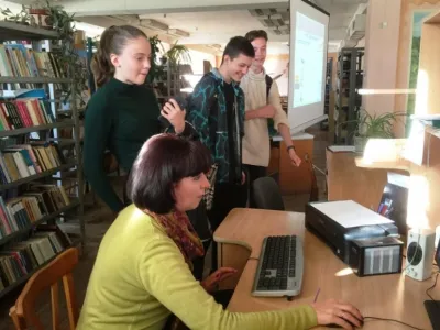 В бібліотеці