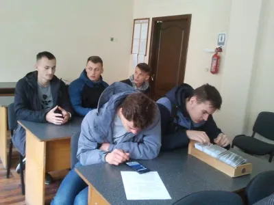 Студенти-дипломники навчаються в бібліотеці, фото 4